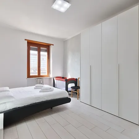 Tribunale & Porta Susa Flat Apartment