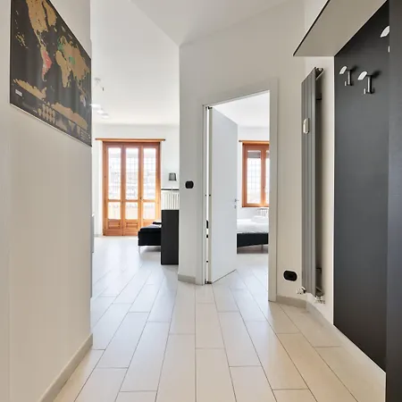 Apartment Tribunale & Porta Susa Flat