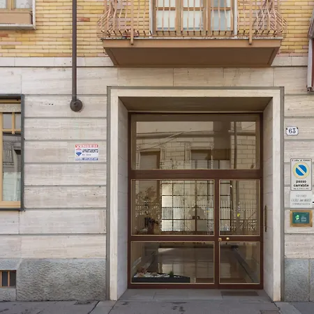 Tribunale & Porta Susa Flat 公寓 *