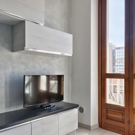 Tribunale & Porta Susa Flat 公寓 *