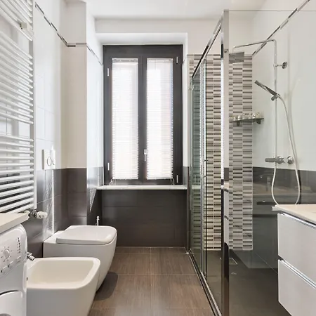 Tribunale & Porta Susa Flat 公寓